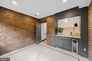 242 Locust St, Philadelphia, PA 19106 - Photo 48