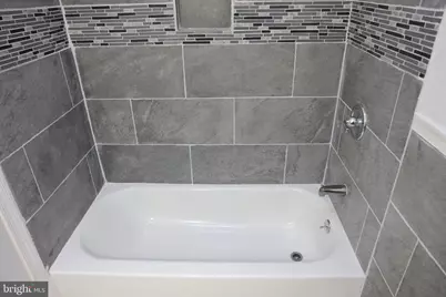 8423 Cedarbrook Avenue, Philadelphia, PA 19150 - Photo 18