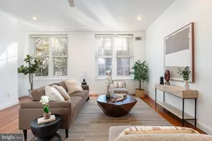 1023 Clinton St, Philadelphia, PA 19107 - Photo 2