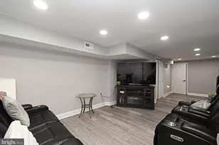 7027 Charles St, Philadelphia, PA 19135 - Photo 32