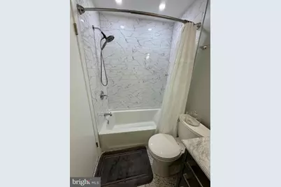 100 N 22nd Street #106, Philadelphia, PA 19103 - Photo 18