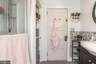 307 E Cheltenham Avenue, Philadelphia, PA 19120 - Photo 30