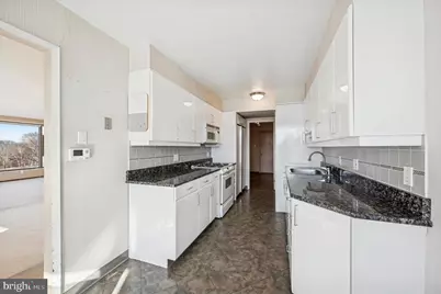 2401 Pennsylvania Avenue #4C44, Philadelphia, PA 19130 - Photo 14