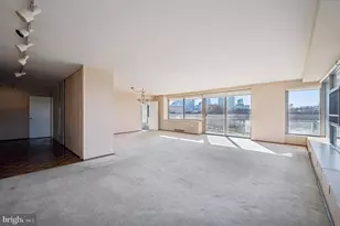 2401 Pennsylvania Ave, Philadelphia, PA 19130 - Photo 10