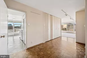 2401 Pennsylvania Ave, Philadelphia, PA 19130 - Photo 4