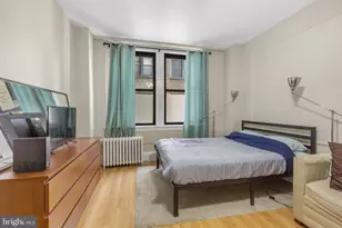 1324 Locust St, Philadelphia, PA 19107 - Photo 4