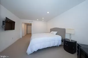 202 W Rittenhouse Square, Philadelphia, PA 19103 - Photo 22