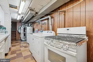 2127 Hoffnagle St, Philadelphia, PA 19152 - Photo 22