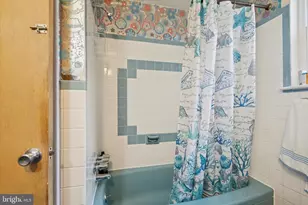 2127 Hoffnagle St, Philadelphia, PA 19152 - Photo 14