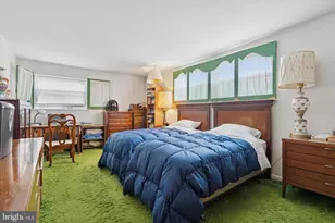 2127 Hoffnagle St, Philadelphia, PA 19152 - Photo 18