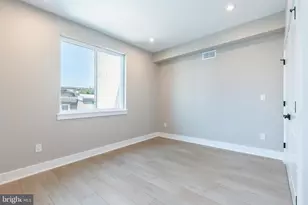 2048 N 3rd St, Philadelphia, PA 19122 - Photo 8