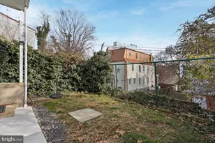 238 Kalos St, Philadelphia, PA 19128 - Photo 12