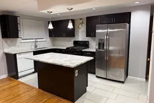 9304 Lansford St, Philadelphia, PA 19114 - Photo 4