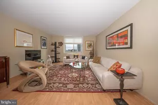 1919 Chestnut St, Philadelphia, PA 19103 - Photo 2