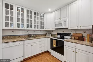 500 Pine St, Philadelphia, PA 19106 - Photo 12