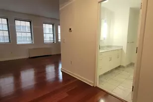 219 S 18th St, Philadelphia, PA 19103 - Photo 2