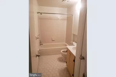 307 Arch Street #3B, Philadelphia, PA 19106 - Photo 8
