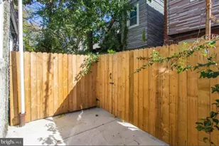 2012 Newcomb St, Philadelphia, PA 19140 - Photo 12