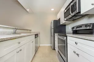 1100 Spruce St, Philadelphia, PA 19107 - Photo 12