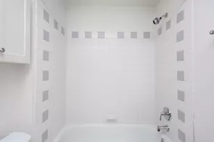 1100 Spruce St, Philadelphia, PA 19107 - Photo 24