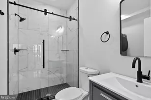 2333 E York St, Philadelphia, PA 19125 - Photo 12