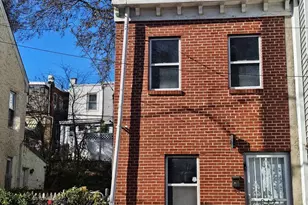 249 E Sharpnack St, Philadelphia, PA 19119 - Photo 2