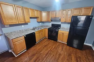 249 E Sharpnack St, Philadelphia, PA 19119 - Photo 6
