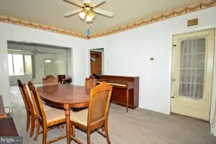 7246 Grays Ave, Philadelphia, PA 19142 - Photo 4