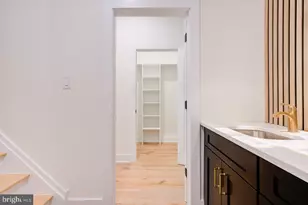 2621 E Huntingdon St, Philadelphia, PA 19125 - Photo 8