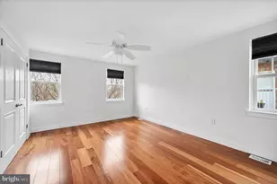 910 Fitzwater St, Philadelphia, PA 19147 - Photo 14