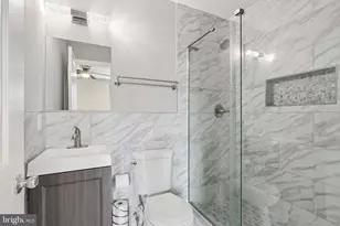 2232 Oakford St, Philadelphia, PA 19146 - Photo 12