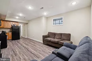 1611 N 17th St, Philadelphia, PA 19121 - Photo 6