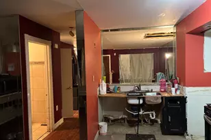 1247 Cambridge Ct, Philadelphia, PA 19123 - Photo 4