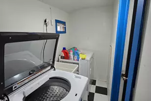 1727 W Pacific St, Philadelphia, PA 19140 - Photo 4