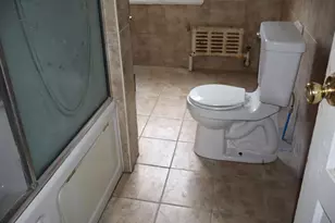 6386 Sherwood Rd, Philadelphia, PA 19151 - Photo 12