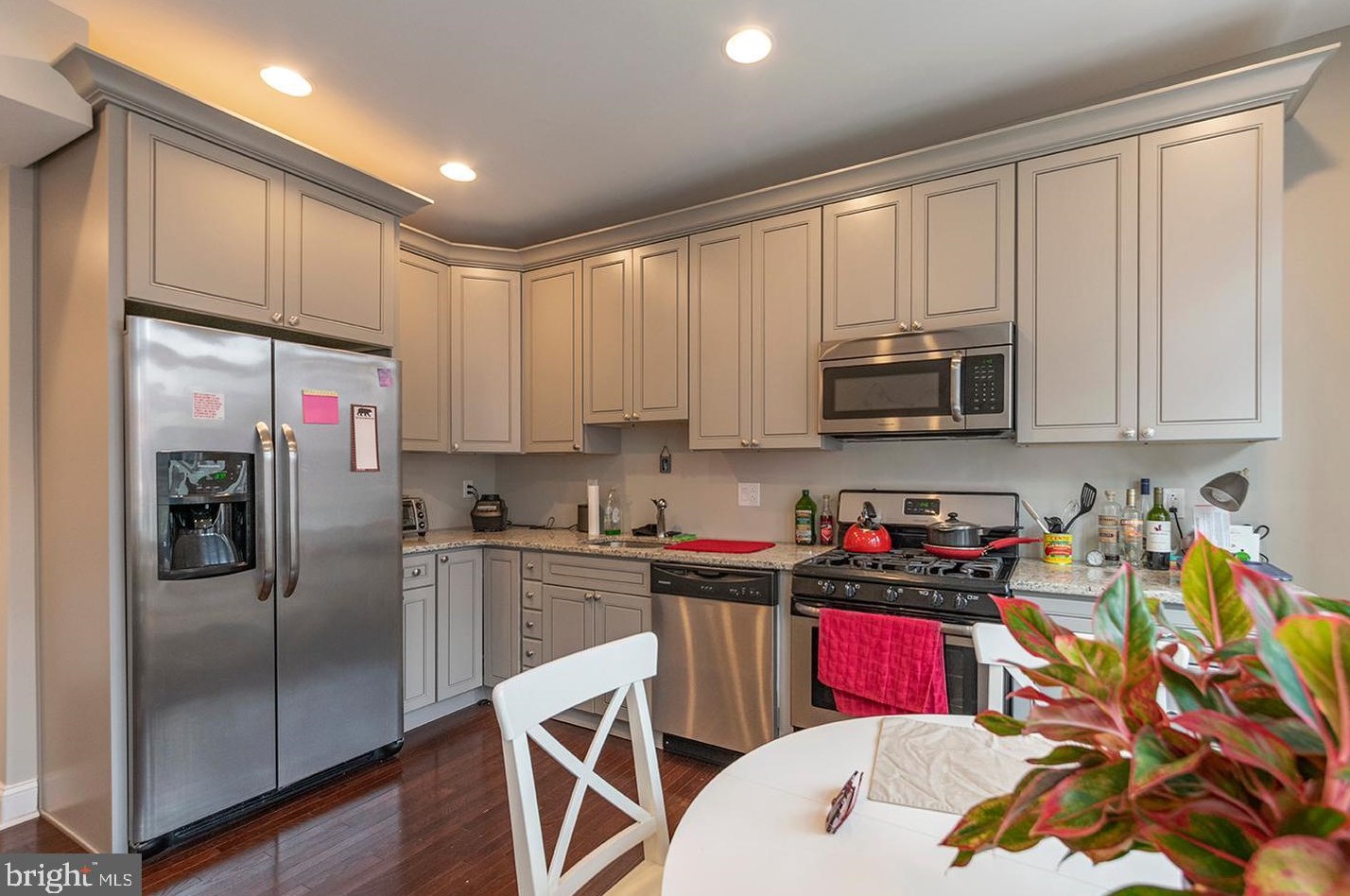 715 Sansom St #unit 4f, Philadelphia, PA 19106