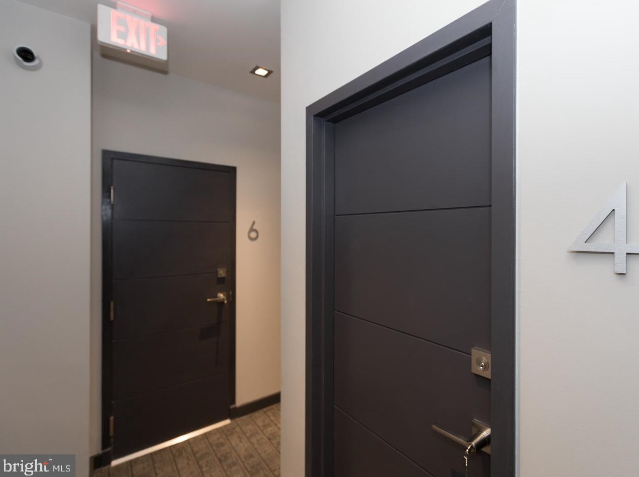 1602 Sansom St #4, Philadelphia, PA 19102