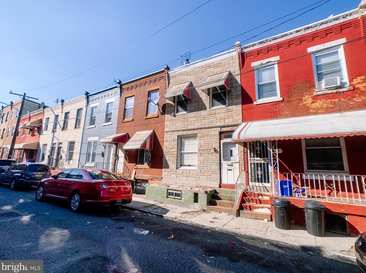 1433 Mayfield St, Philadelphia, PA 19132-2327