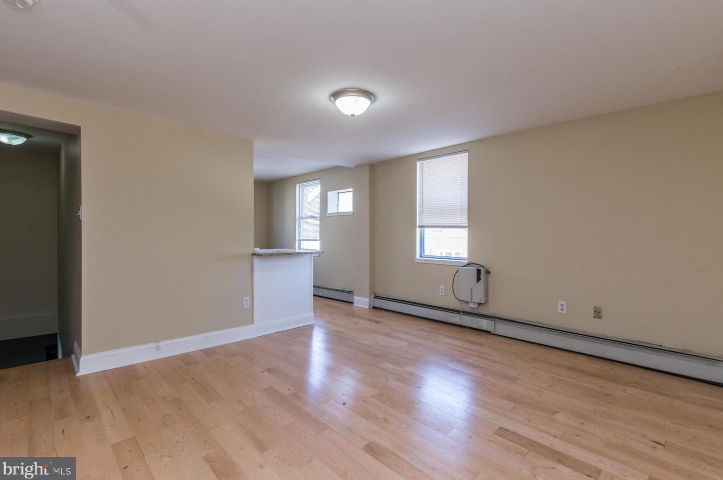 2220 Almond St, Philadelphia, PA 19125-3605