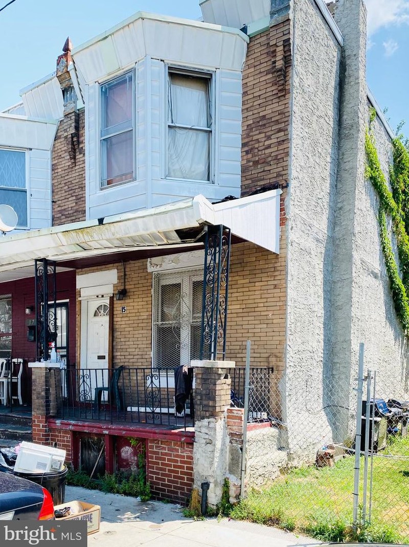 15 Peach St, Philadelphia PA  19139-2639 exterior