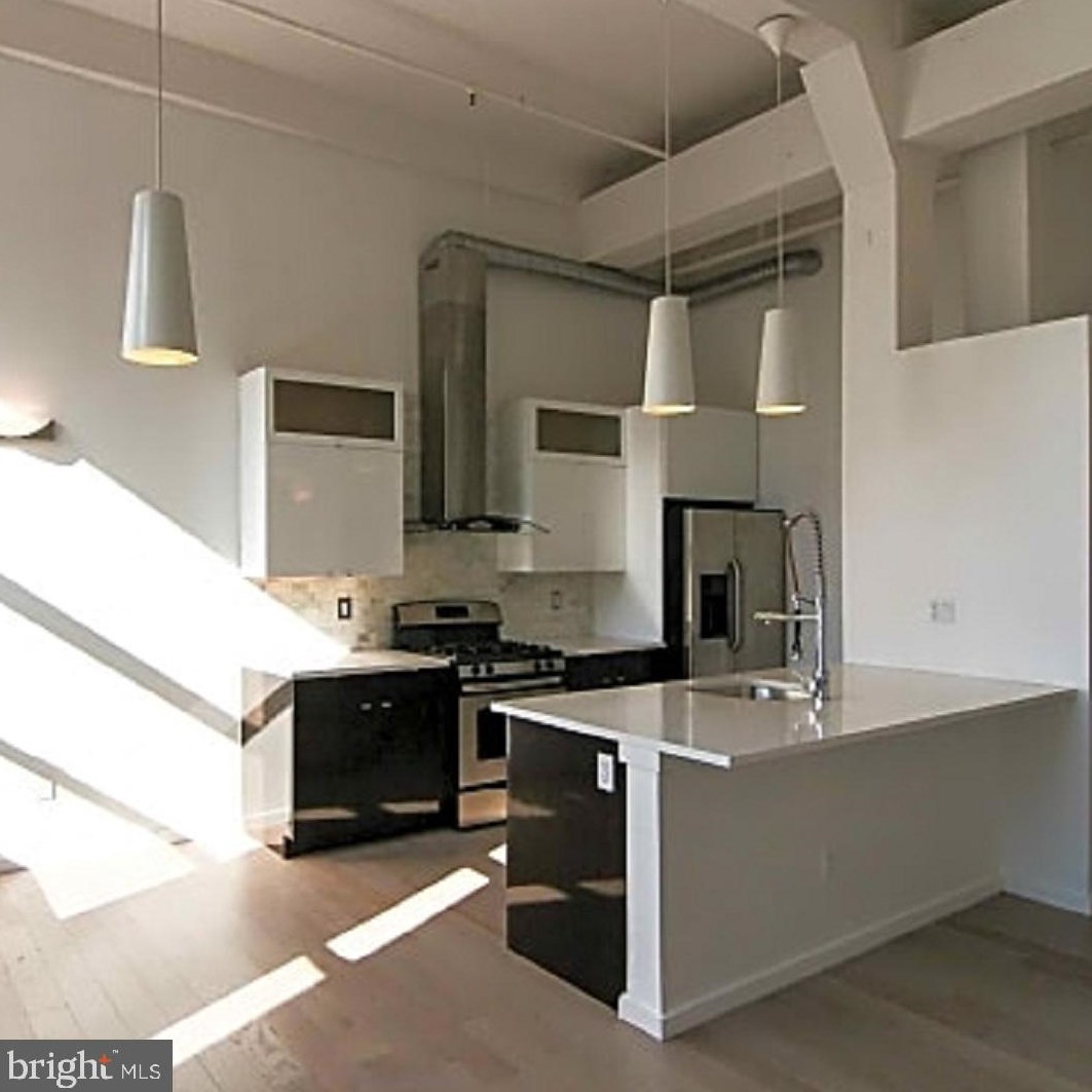 726 Market St Unit 904, Philadelphia, PA 19106