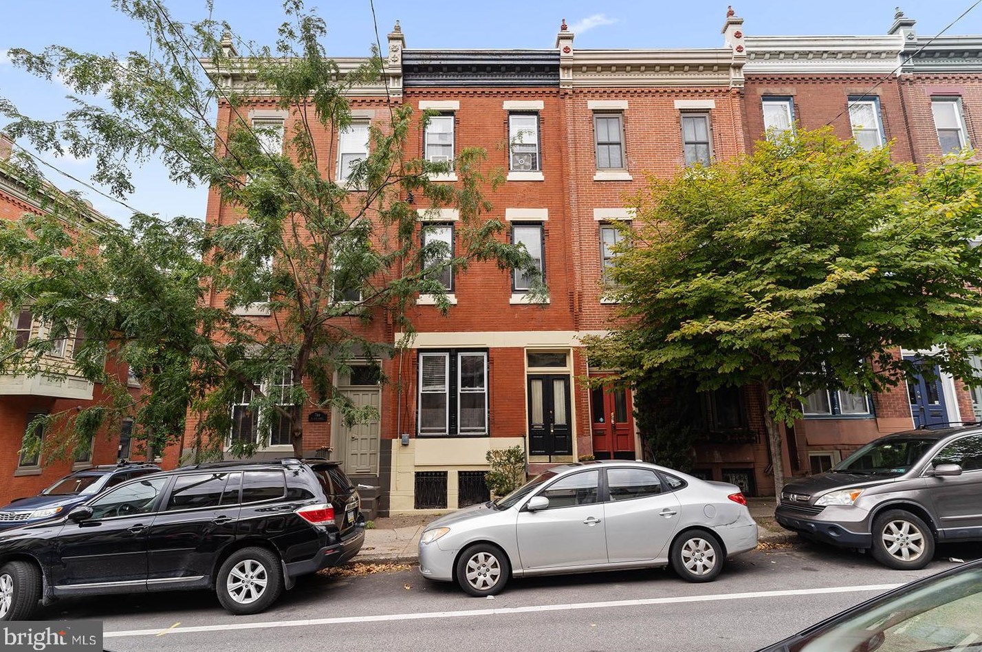 768 26th St, Philadelphia, PA 19130-2431