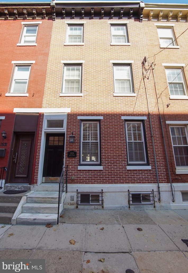 1529 Swain St, Philadelphia, PA 19130-2915