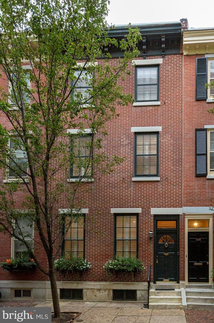 106 Woodstock St, Philadelphia, PA 19103-1111