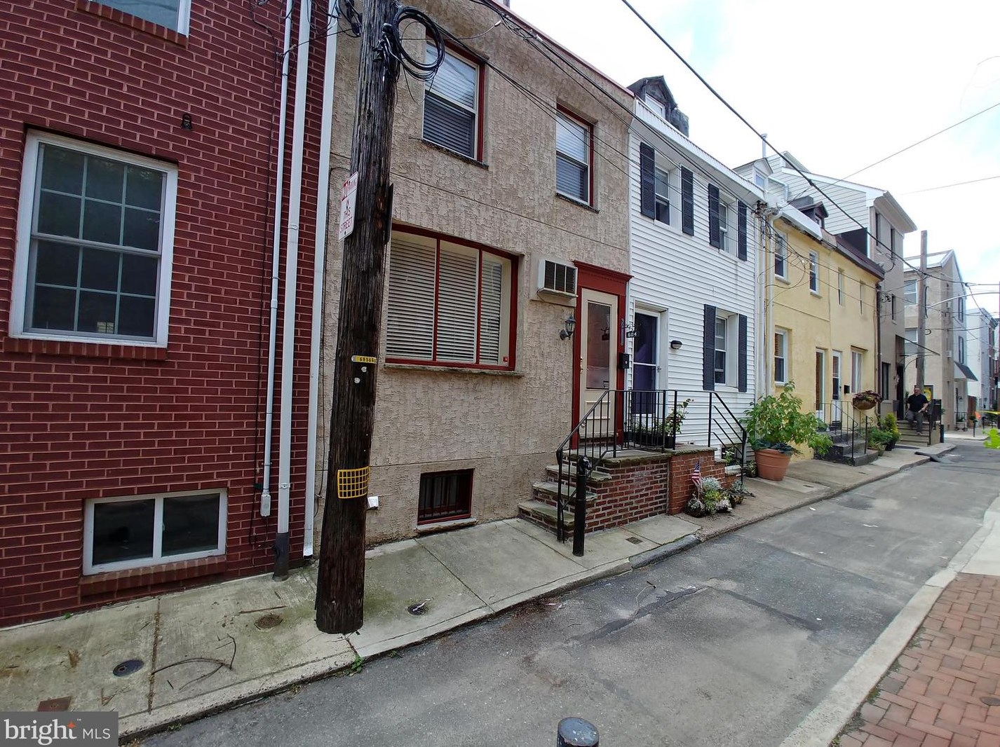 604 Clymer St, Philadelphia, PA 19147-2912