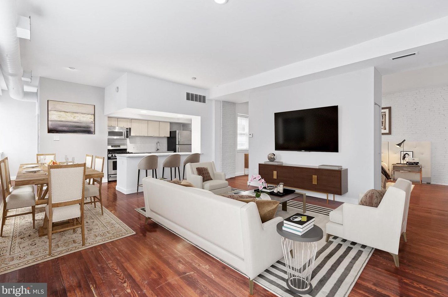 129 Cuthbert St, Philadelphia, PA 19106-2204