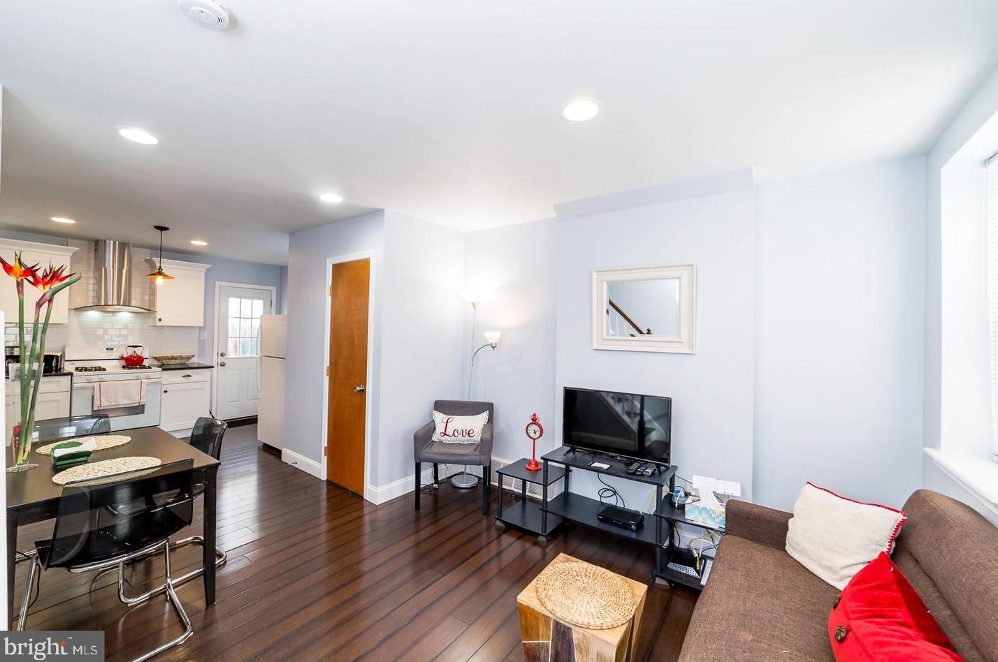 2321 Montrose St, Philadelphia PA  19146-2531 exterior