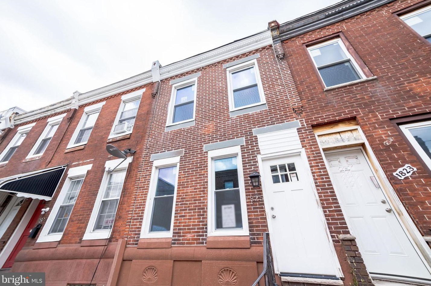 1825 Mcclellan St, Philadelphia PA  19145-2110 exterior