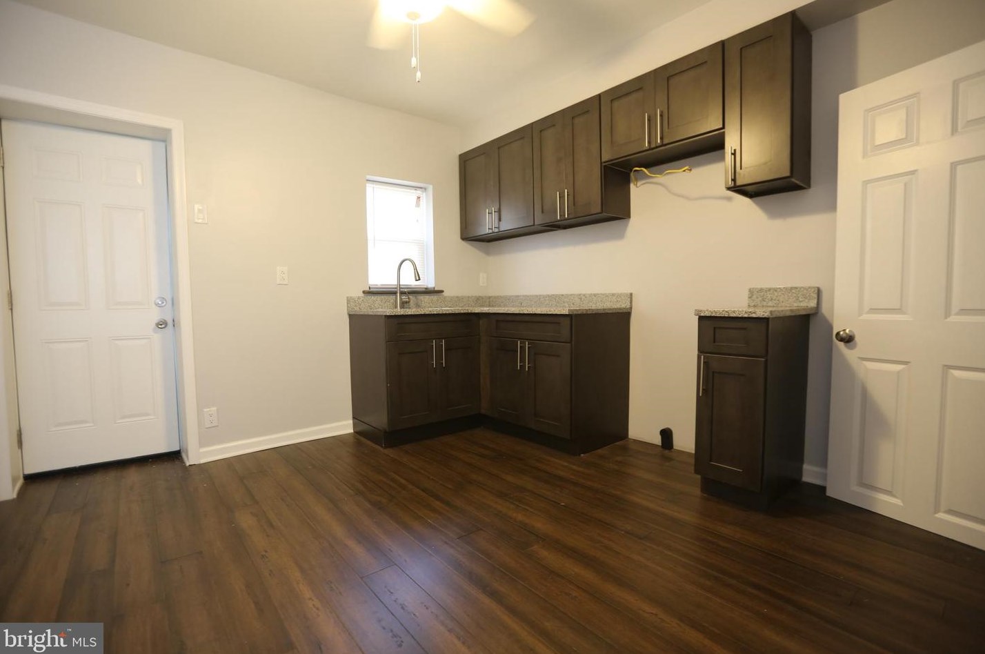 2856 Stouton St, Philadelphia, PA 19134-3516