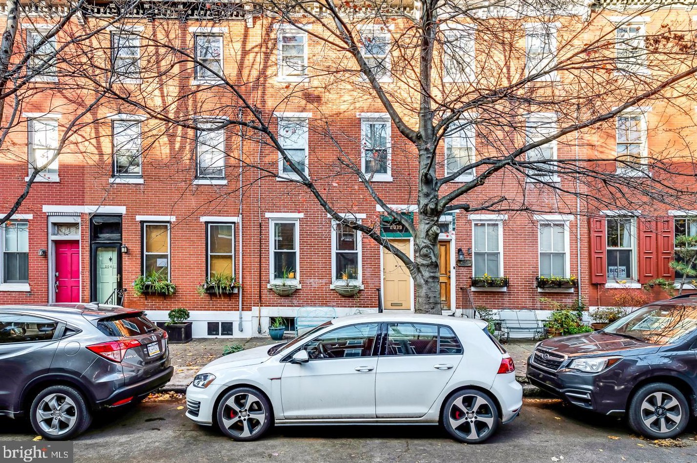 2039 Brandywine St, Philadelphia, PA 19130-3204